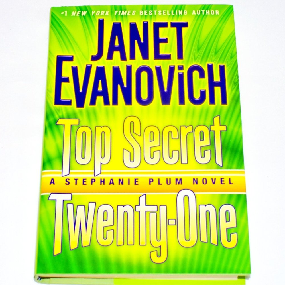 Janet Evanovich Top Secret Twenty-One Hardcover Book